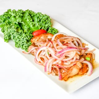 Beef with onions (beef acebolado)